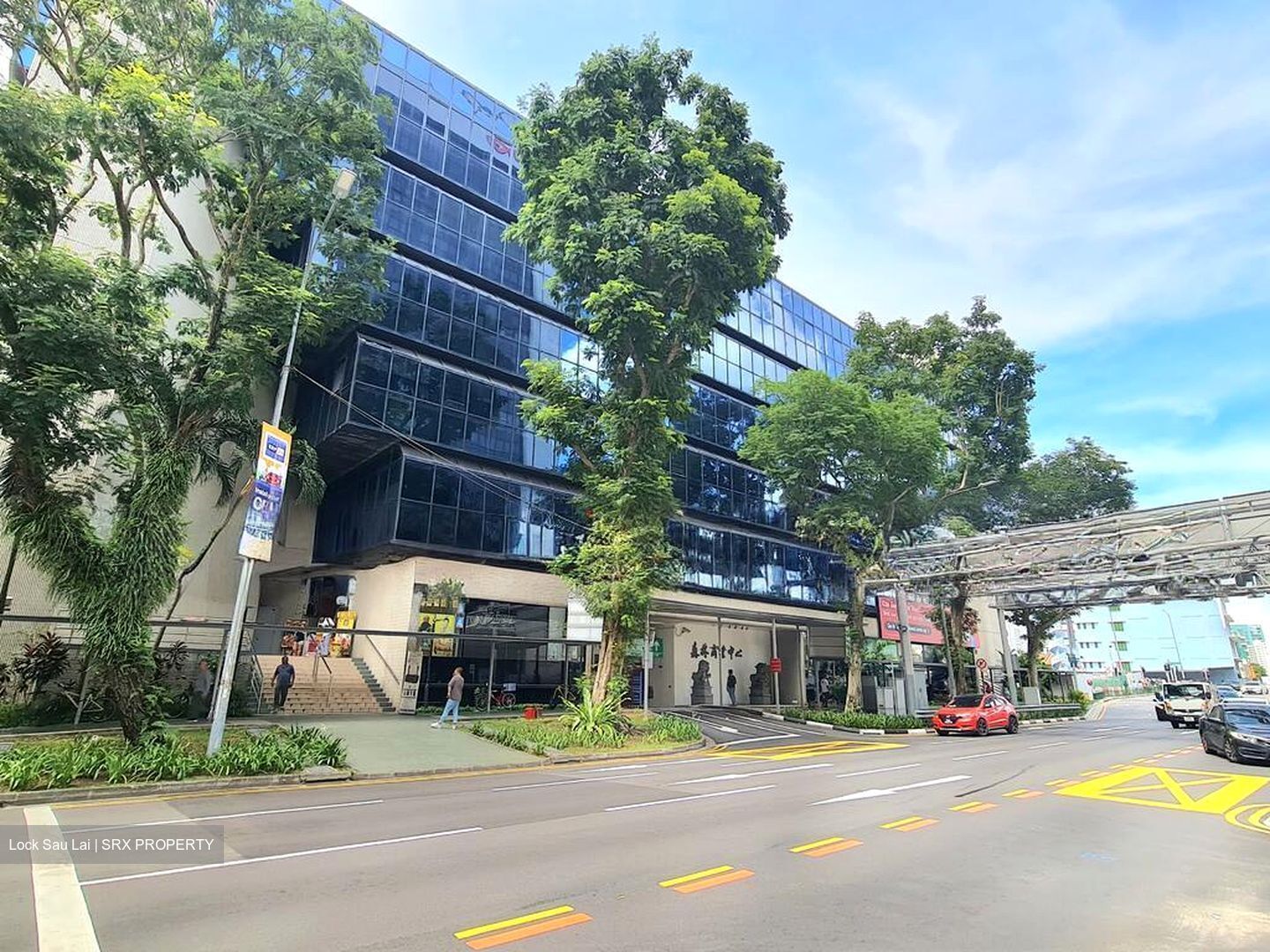 Sim Lim Square (D7), Shop House #506528611
